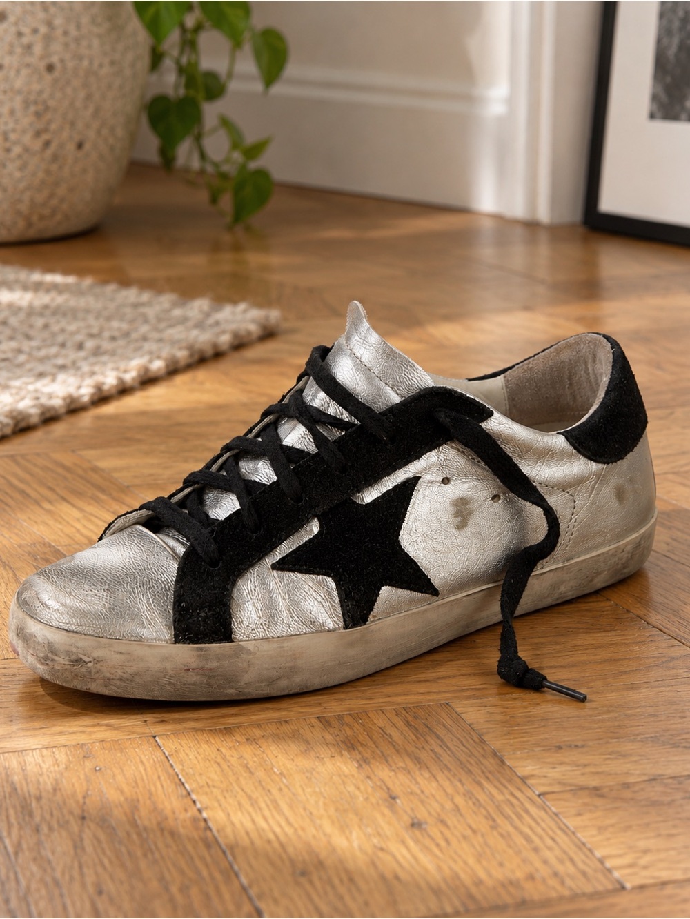 Golden Goose Silver and Black Low-Top Sneakers - Picture 5 of 13